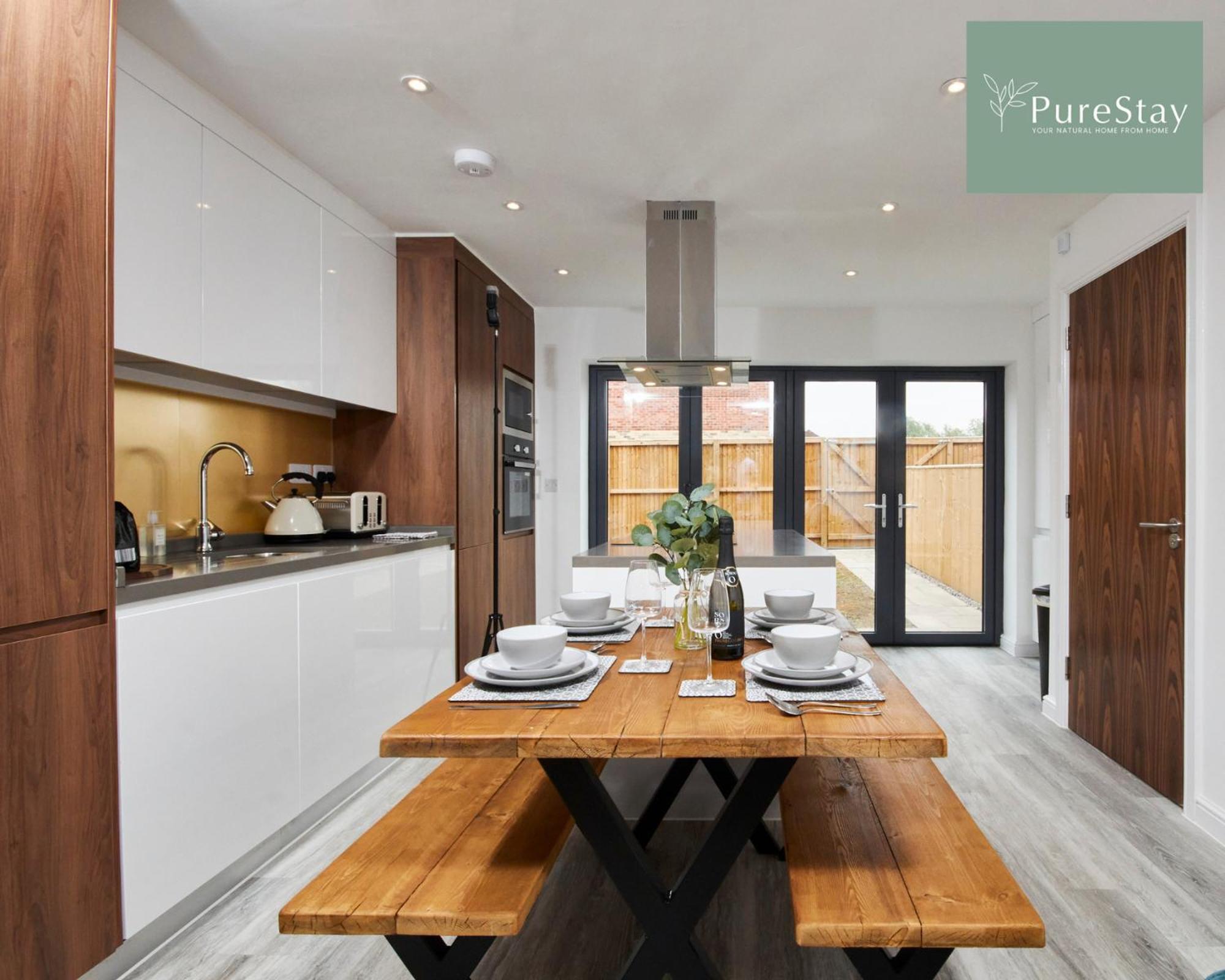 Stunning 5 Bed Manchester House With Parking By Purestay Short Lets & Serviced Accommodation Экстерьер фото