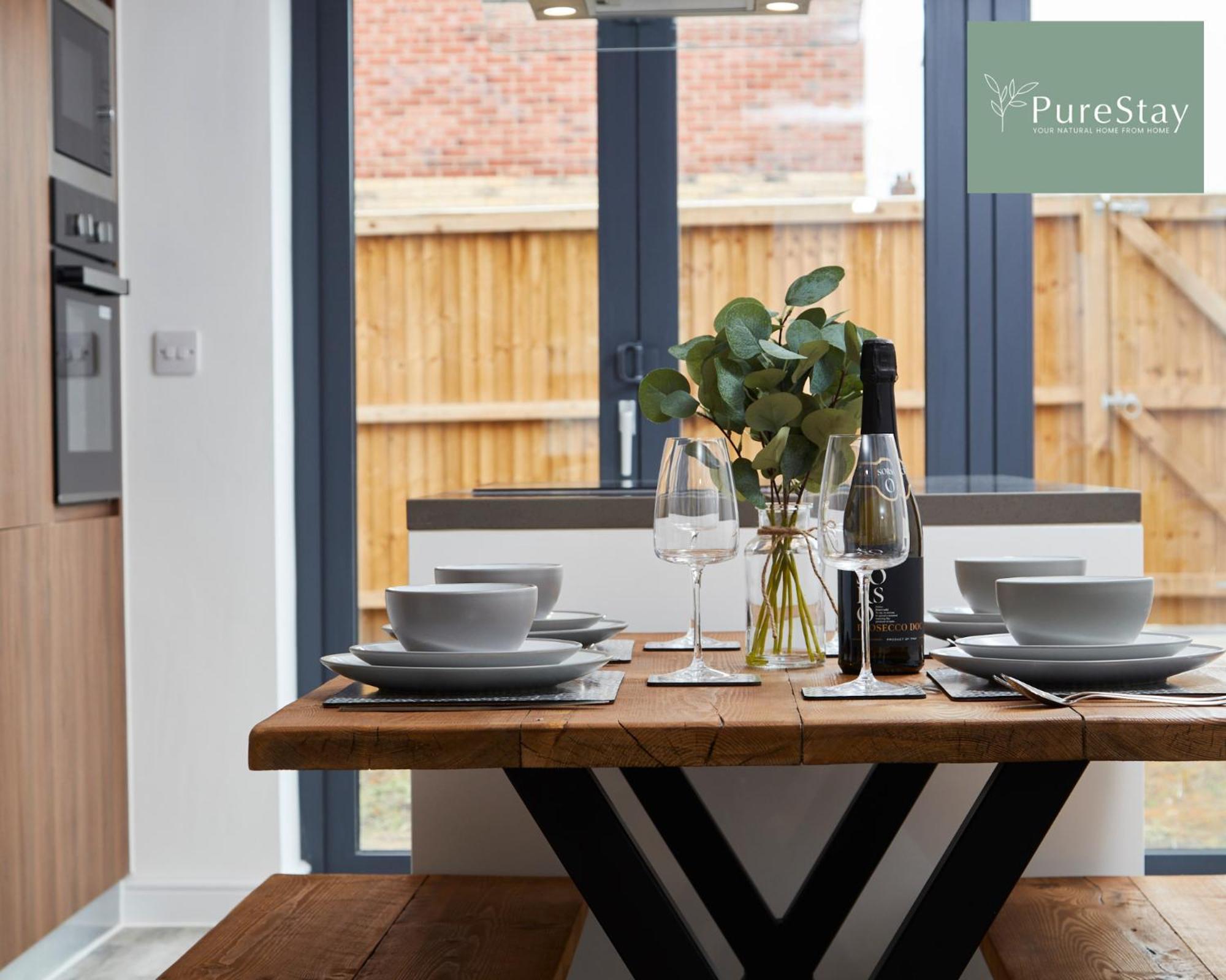 Stunning 5 Bed Manchester House With Parking By Purestay Short Lets & Serviced Accommodation Экстерьер фото