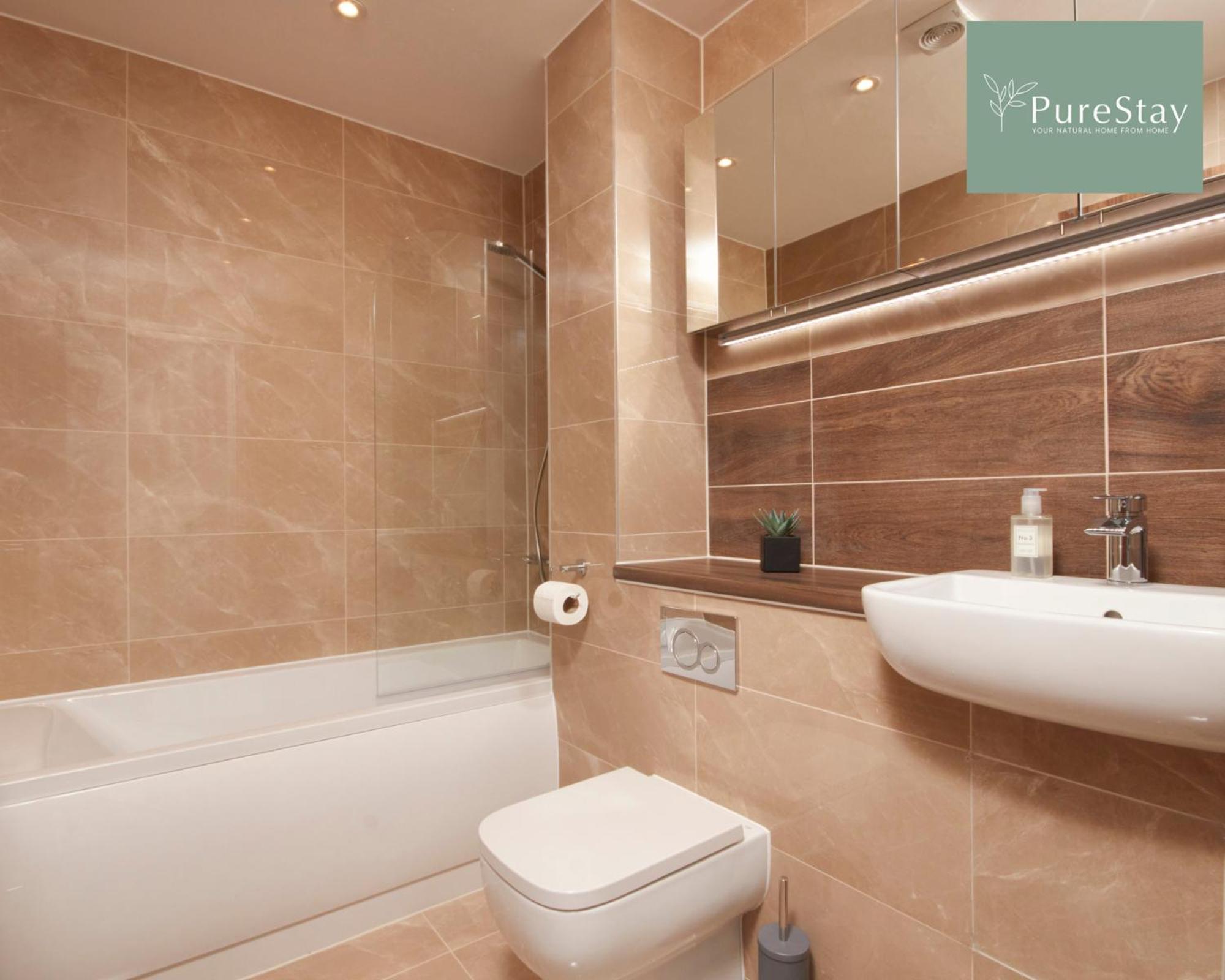Stunning 5 Bed Manchester House With Parking By Purestay Short Lets & Serviced Accommodation Экстерьер фото